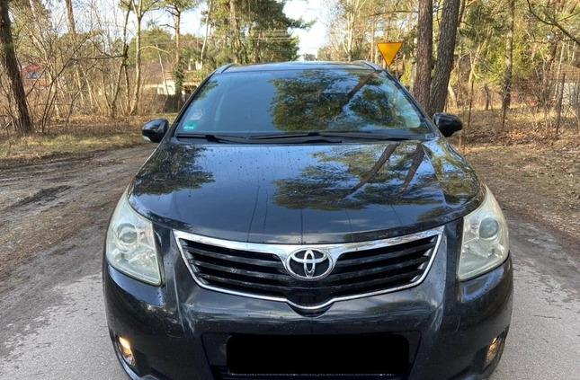 Toyota Avensis cena 26800 przebieg: 195000, rok produkcji 2009 z Czchów małe 781